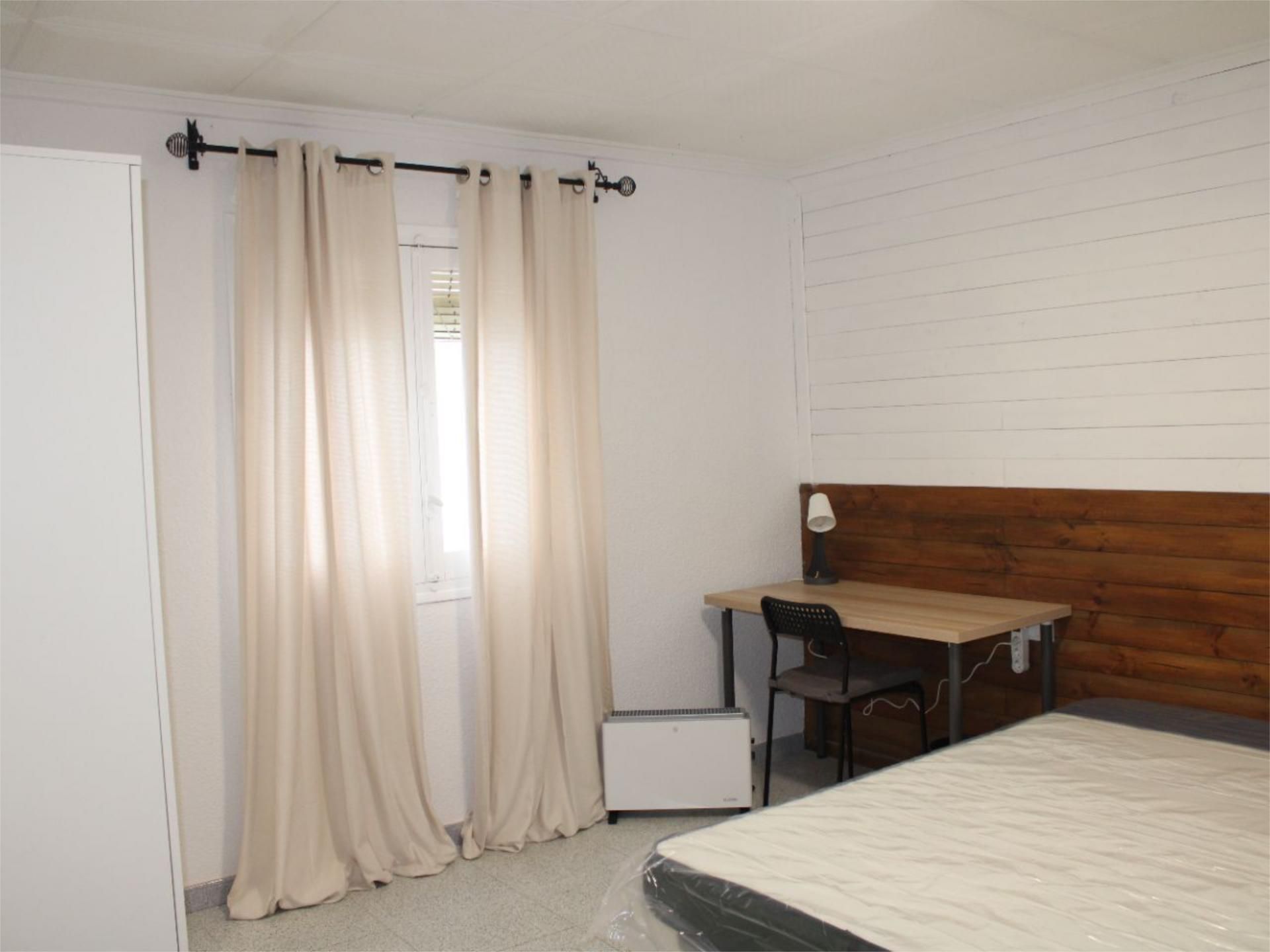 Bedroom of Flat to share in Elche / Elx  with Heating, Terrace and Furnished