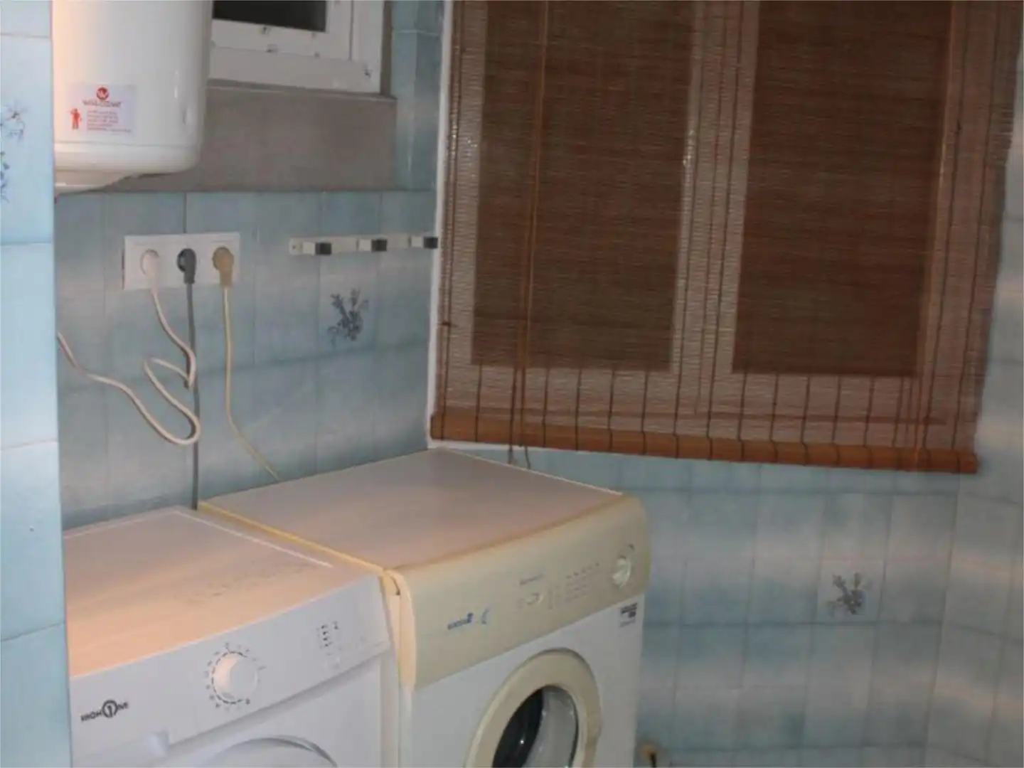 Room in Carrer Camí dels Magros, 2, Camí dels Magros - Casablanca Bedroom of Flat for share in Elche / Elx with Heating, Terrace and Furnished