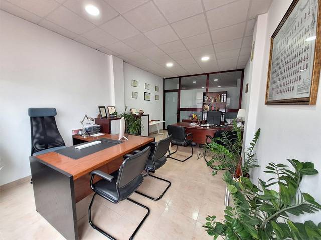 Local comercial en Venta en Avenida de la Laguna, 19 en La Laguna
