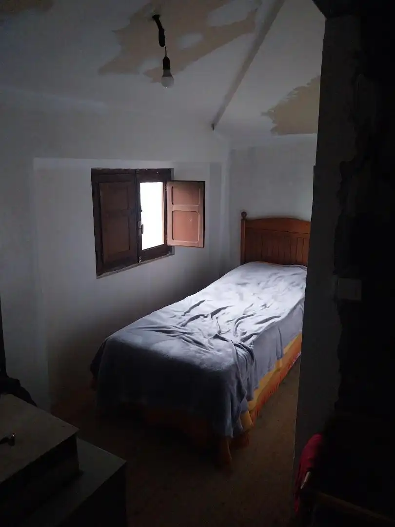 Schlafzimmer von Einfamilien-Reihenhaus zum Verkauf in Cangas de Onís