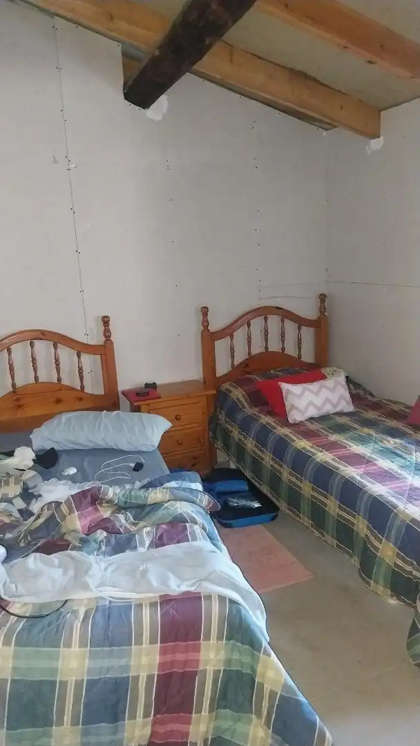 Schlafzimmer von Einfamilien-Reihenhaus zum Verkauf in Cangas de Onís