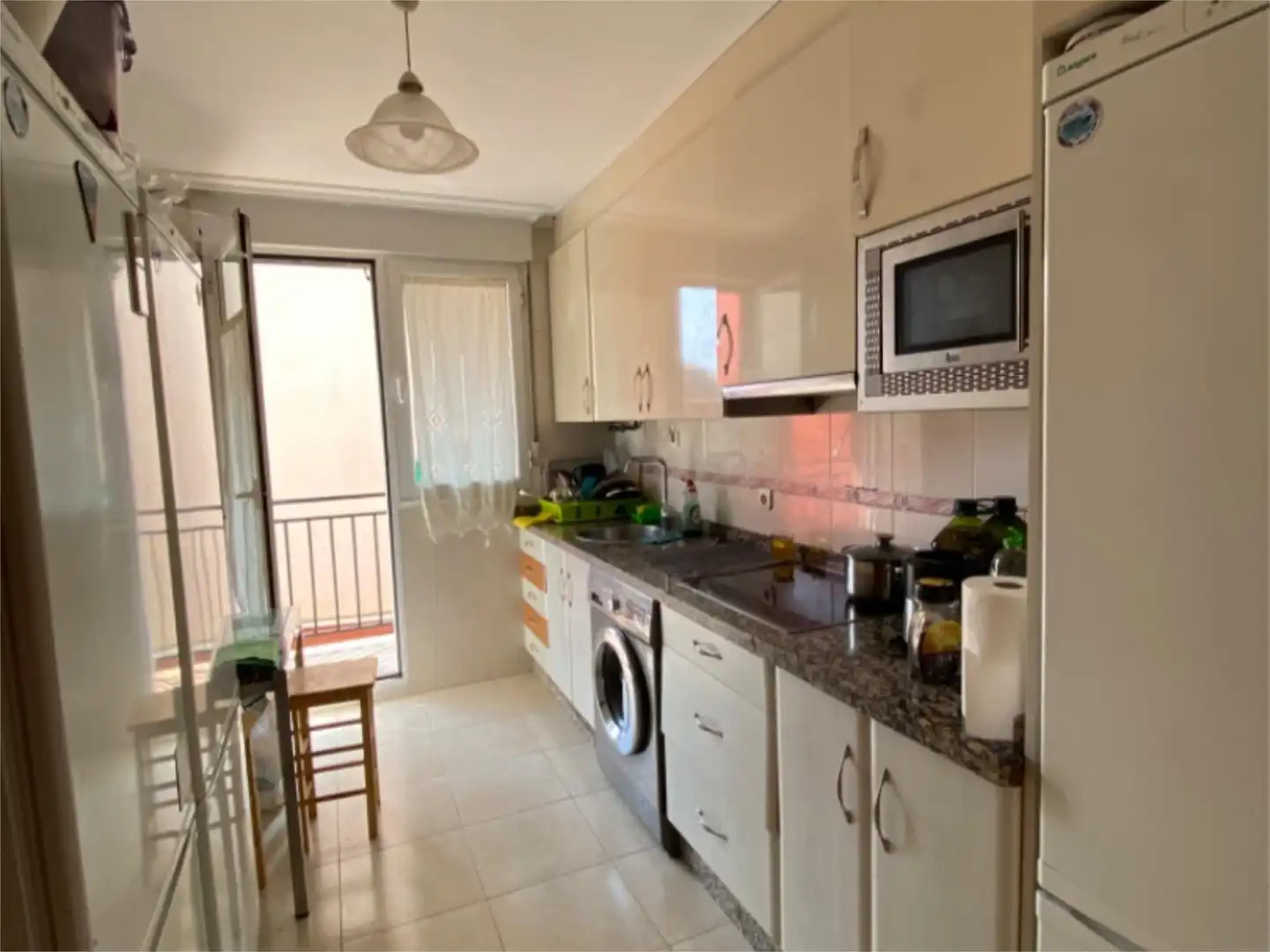 Habitació a Calle Peña Ercina, 5, La Asunción - La Inmaculada Cuina de Apartament per a compartir en León Capital amb Calefacció, Parquet i Terrassa