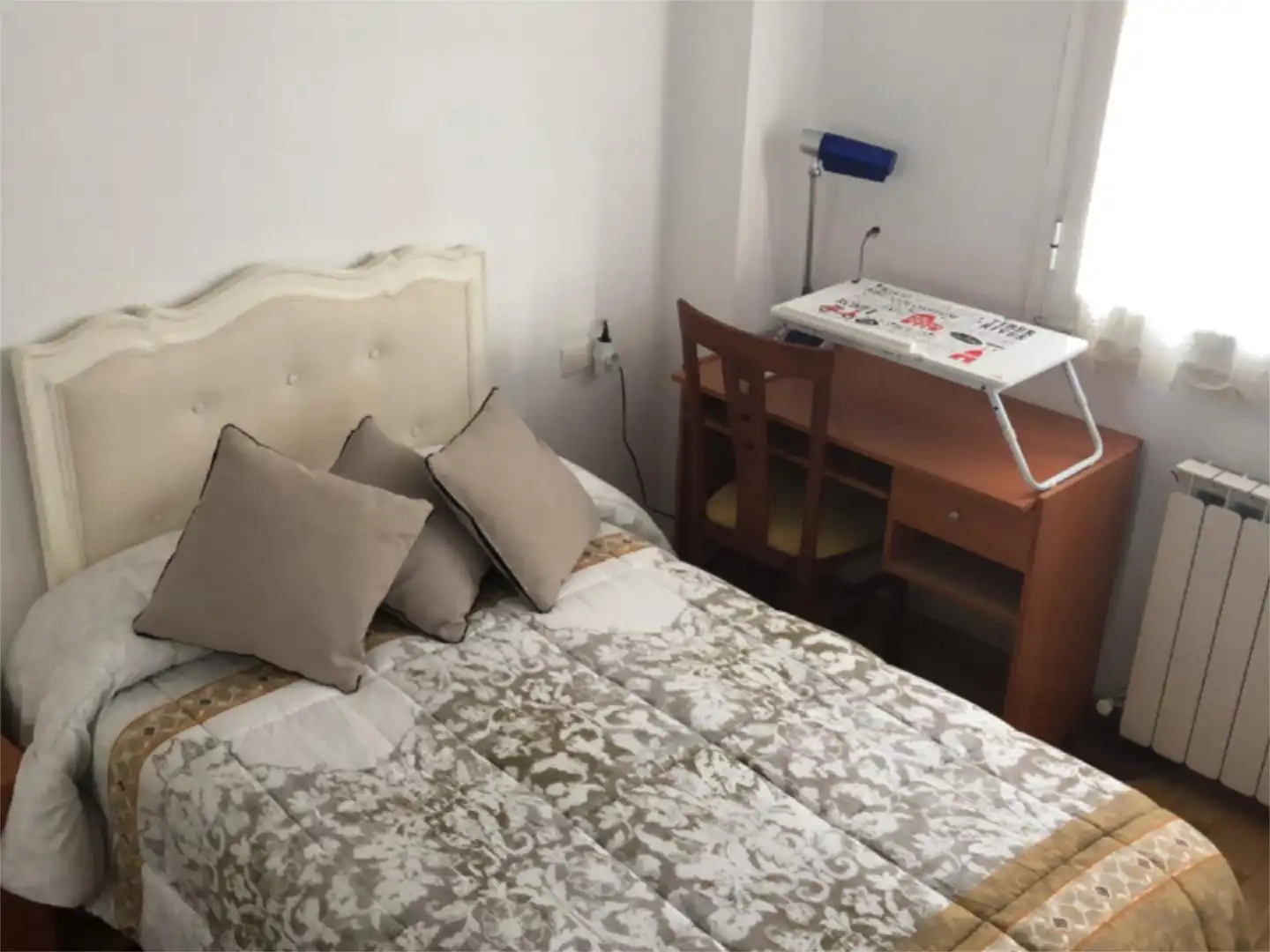 Habitació a Calle Peña Ercina, 5, La Asunción - La Inmaculada Dormitori de Apartament per a compartir en León Capital amb Calefacció, Parquet i Terrassa