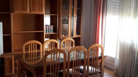 Foto 2 de Piso en venta en Avenida Granada, 59, Belén - San Roque,  Jaén Capital