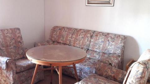 Foto 3 de Piso en venta en Avenida Granada, 59, Belén - San Roque,  Jaén Capital