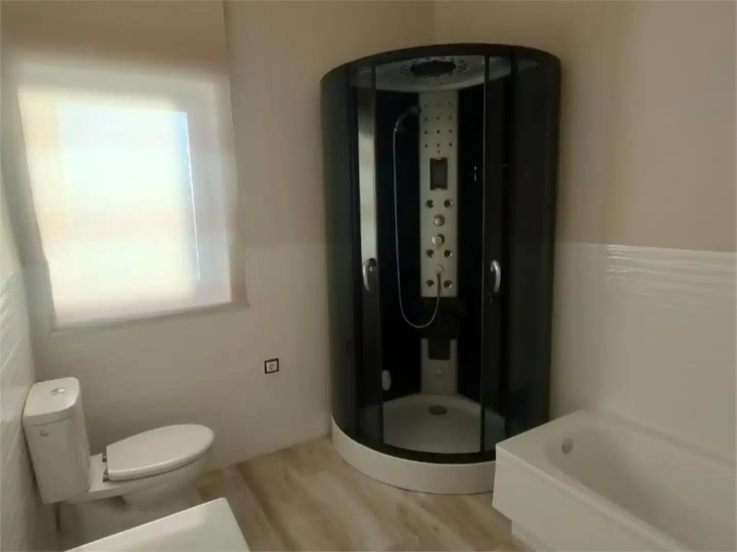 Wohnung zum Verkauf in Calle Maestro José Torrellas, 11, Peñarroya-Pueblonuevo Badezimmer von Wohnung zum Verkauf in Peñarroya-Pueblonuevo mit Klimaanlage und Balkon