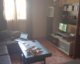 Living room of Single-family semi-detached to rent in Baeza  with Terrace and Balcony