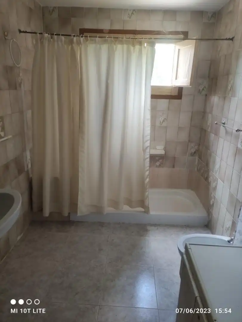 Bany de Casa o xalet en venda en Navalvillar de Pela amb Aire condicionat i Balcó