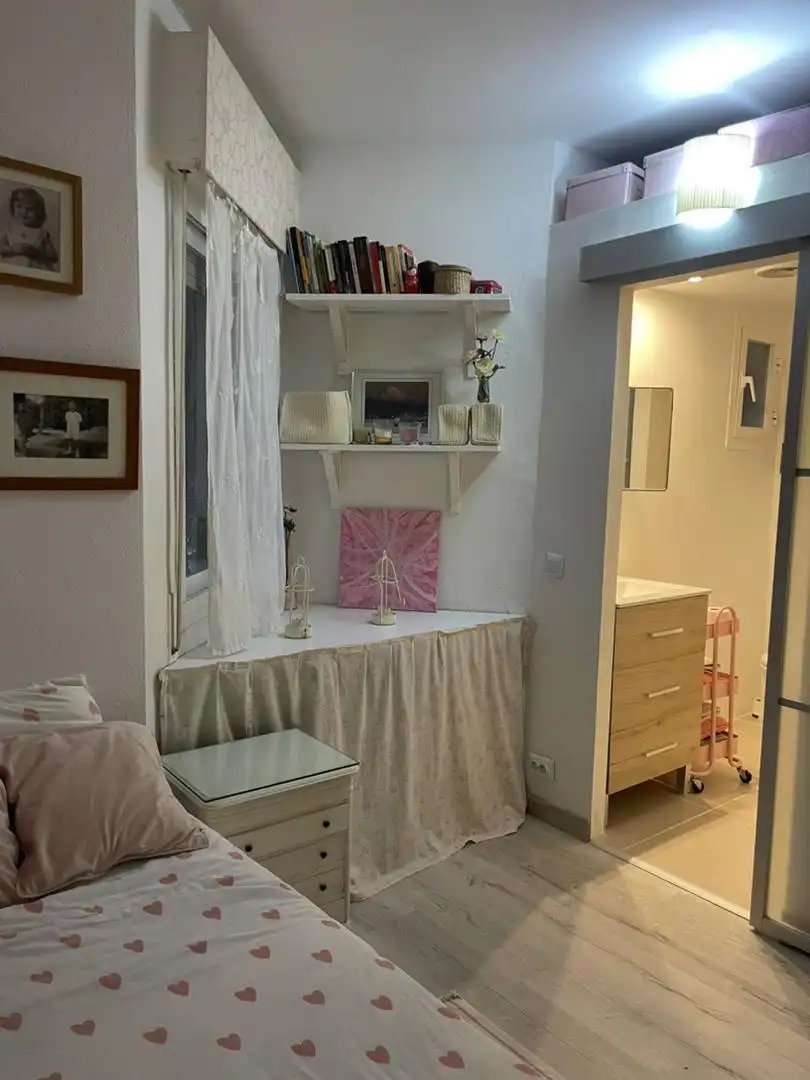 Schlafzimmer von Wohnung zur untervermieten in Marbella mit Klimaanlage, Terrasse und Möbliert