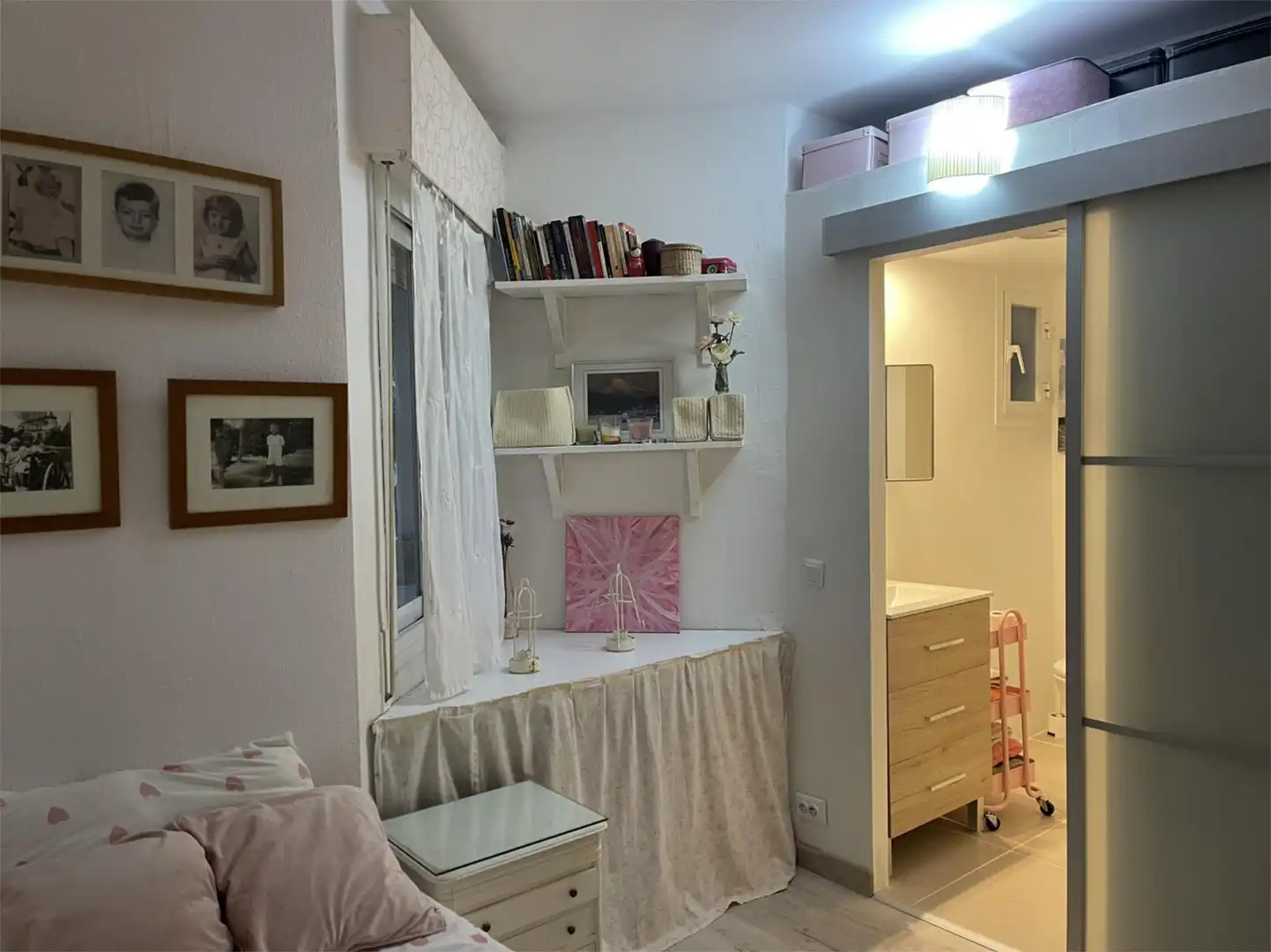 Schlafzimmer von Wohnung zur untervermieten in Marbella mit Klimaanlage, Terrasse und Möbliert