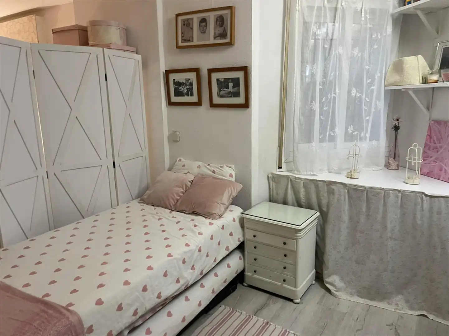 Schlafzimmer von Wohnung zur untervermieten in Marbella mit Klimaanlage, Terrasse und Möbliert