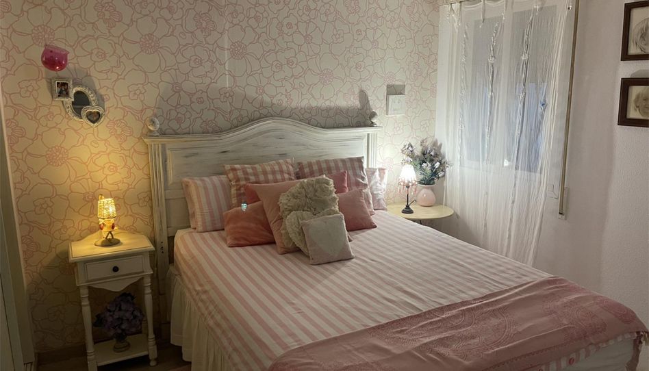 Habitación en Manzana-3, 19, La Dama de Noche - La Alzambra, Marbella - imagen 1 Foto 1 de Habitación en Manzana-3, 19, La Dama de Noche - La Alzambra, Marbella