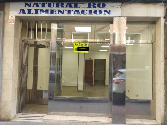 Local comercial en Alquiler en Calle Poeta Diez Gaviao, 5 en La Florida