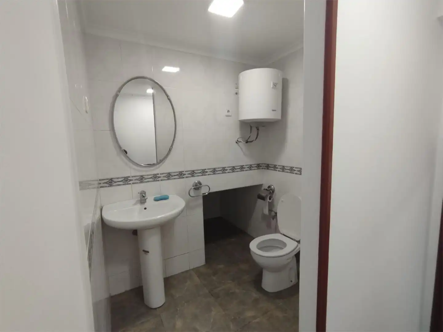 Local de alquiler en Calle Poeta Diez Gaviao, 5, La Florida Baño de Local de alquiler en Portugalete