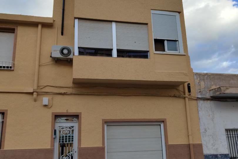 Foto 1 de Pis en venda a Calle el Olivo, 8, San Crispín - Huerta Nueva-Estación, Alicante