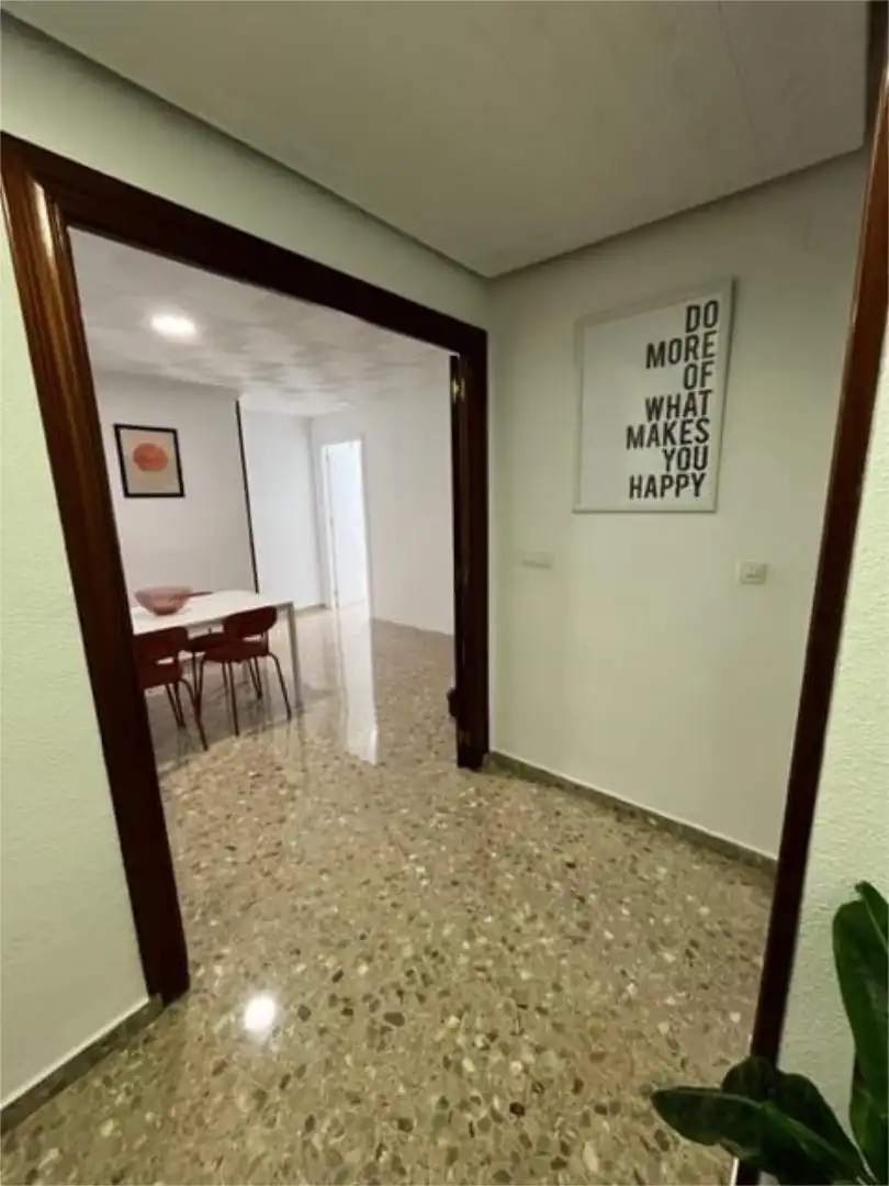 Habitación en Carrer de l'Ermita, 21, La Roqueta Piso para compartir en Valencia con Aire acondicionado, Calefacción y Amueblado