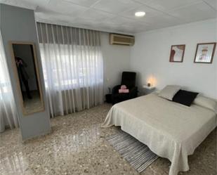 Bedroom of Flat to share in  Valencia Capital  with Air Conditioner