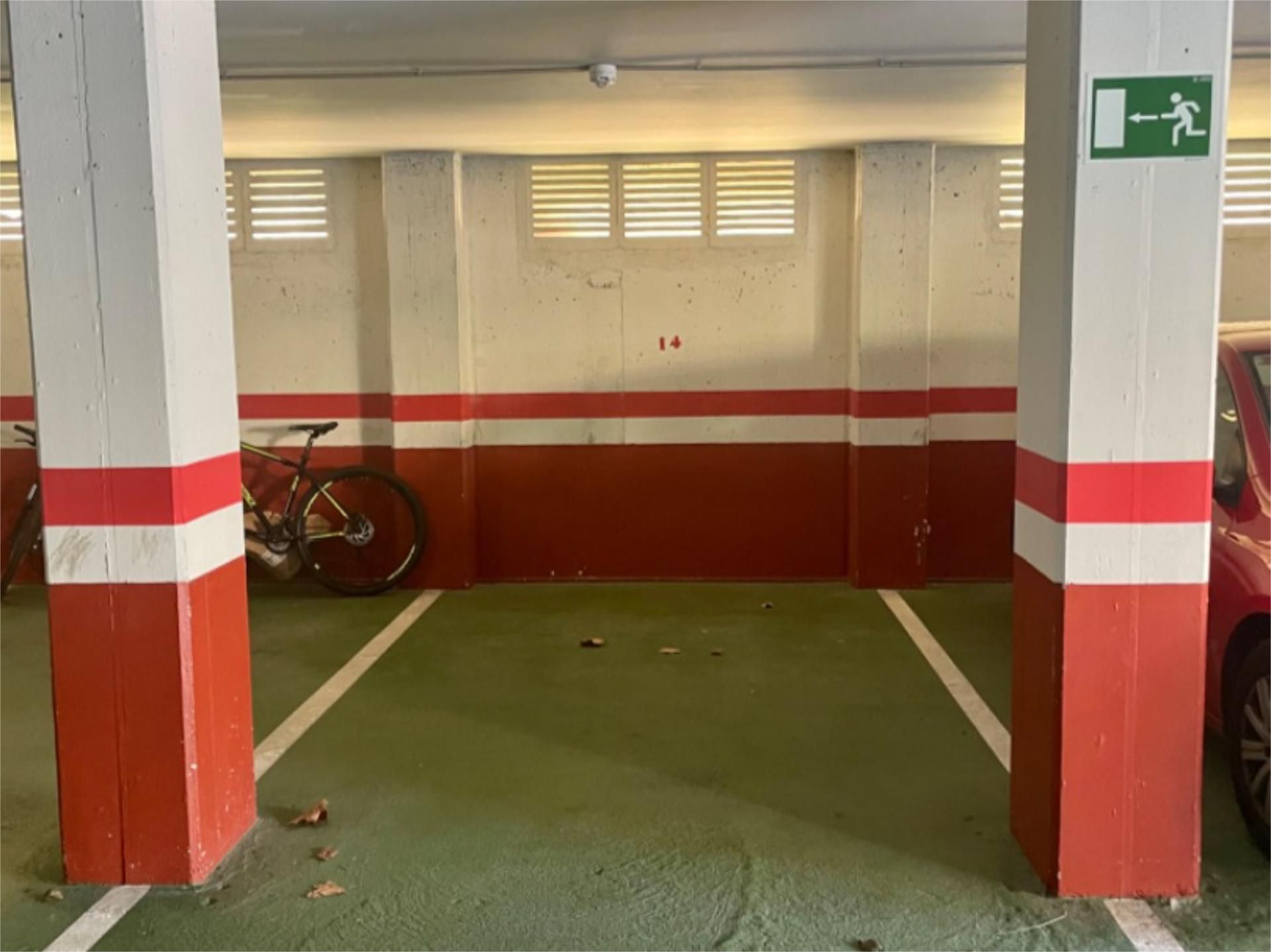 Aparcament de Garatge de lloguer en Oleiros