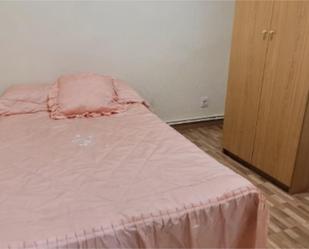 Bedroom of Flat to share in  Sevilla Capital  with Balcony