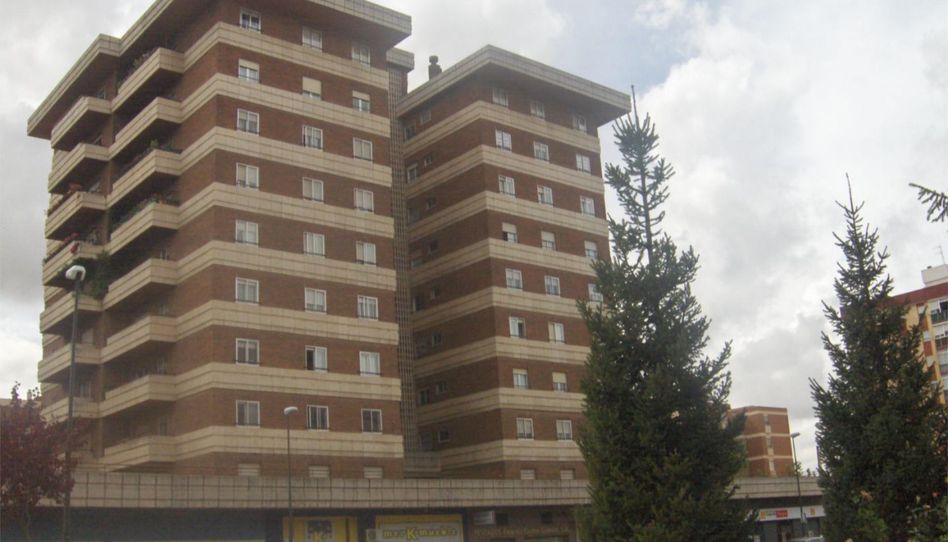 Habitación en Calle Pisuerga, 1, Santo Domingo - La Estación, Aranda de Duero - imagen 1 Foto 1 de Habitación en Calle Pisuerga, 1, Santo Domingo - La Estación, Aranda de Duero