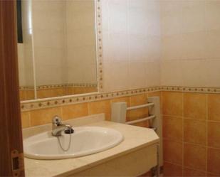 Bathroom of Flat for sale in Bormujos