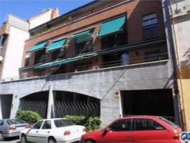 Garaje en Alquiler en Calle Pinos Alta, 128 en Almenara -Ventilla