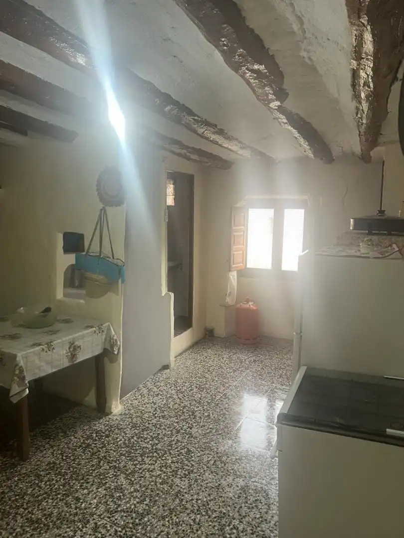 Casa adosada en venda a Calle Arrabal, 18, Villahermosa del Río Casa adosada en venda en Villahermosa del Río amb Traster, Moblat i Forn