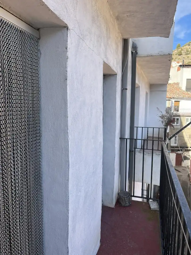 Casa adosada en venda a Calle Arrabal, 18, Villahermosa del Río Vista exterior de Casa adosada en venda en Villahermosa del Río amb Traster, Moblat i Forn