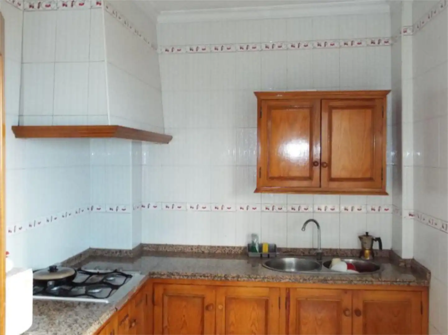 Wohnung zum Verkauf in Calle la Fuente, Rociana del Condado Küche von Wohnung zum Verkauf in Rociana del Condado mit Möbliert und Balkon