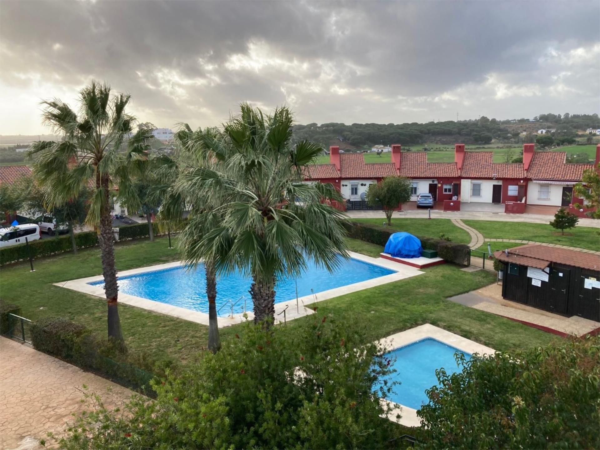 Swimming pool of Flat to rent in Ayamonte  with Air Conditioner, Heating and Private garden