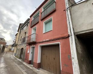 Vista exterior de Casa adosada en venda en Algerri amb Aire condicionat i Balcó