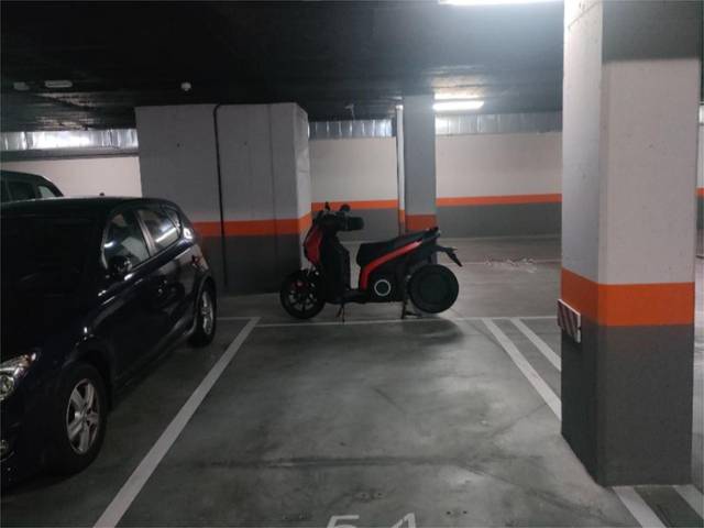 Garaje en Venta en Calle de Luis Braille, 30 en La Espinilla - Parque Blanco