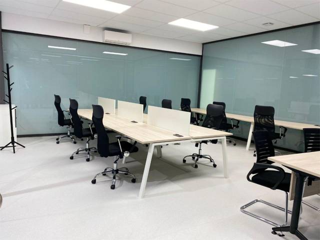 Oficina en Alquiler en Avenida de la Ciencia, 1 en Nuevo Parque