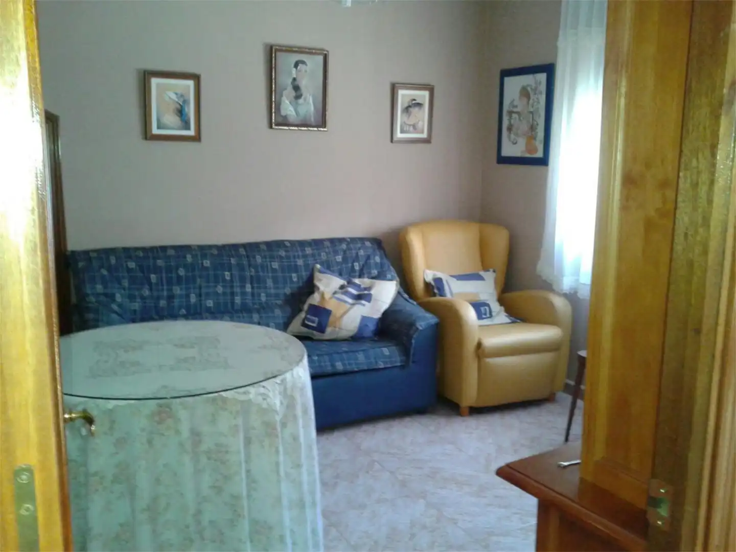 Piso en venta en Calle San Ildefonso, 50, Cañamero Sala de estar de Piso en venta en Cañamero con Amueblado y Balcón
