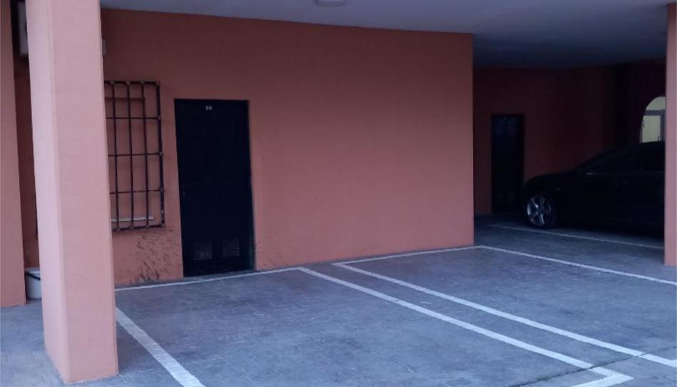 Foto 1 de Garaje de alquiler en Avenida Roentgen, 5, Zona Playa de los Locos, Alicante