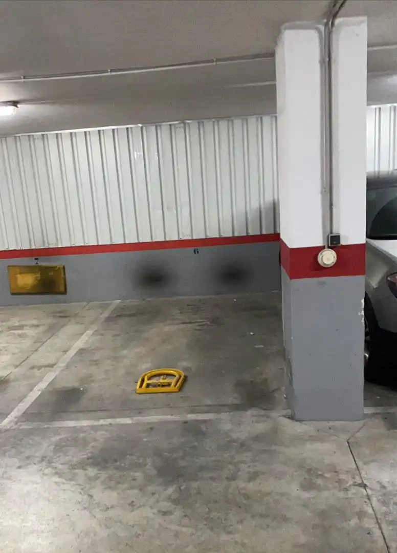 Parkplatz von Garage zur Miete in Málaga