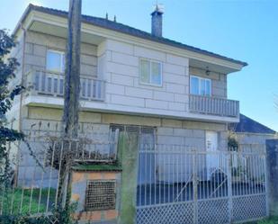 Vista exterior de Casa o xalet en venda en Vilar de Barrio amb Balcó