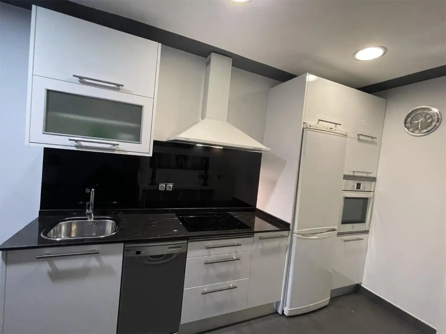 Flat for rent in Playa del Galán
