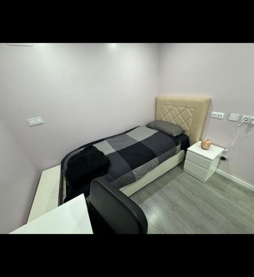 Flat to share in Carrer de la Bètica, 9, Badia del Vallès, Barcelona - image 1 Photo 1 of Flat to share in Carrer de la Bètica, 9, Badia del Vallès, Barcelona