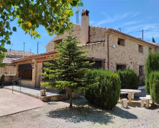 Vista exterior de Casa adosada en venda en Moratalla amb Calefacció, Jardí privat i Terrassa