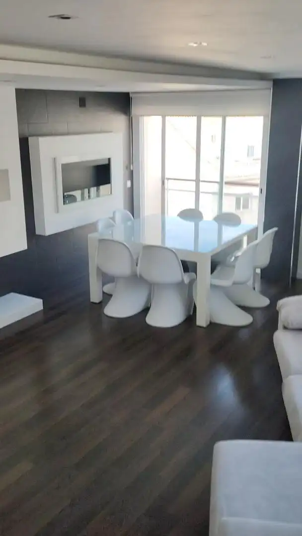 Comedor de Dúplex de alquiler en Gandia con Aire acondicionado, Terraza y Balcón