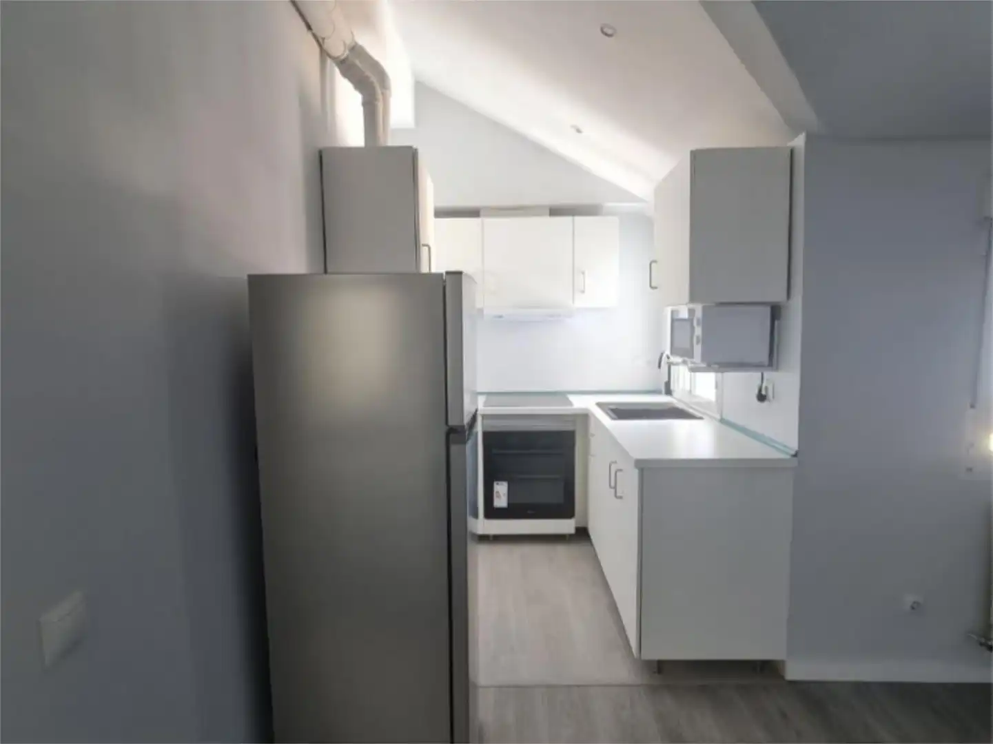 Attic for rent in Calle de Gabriel Lobo, 31, El Viso Attic for rent in Calle de Gabriel Lobo, 31, El Viso