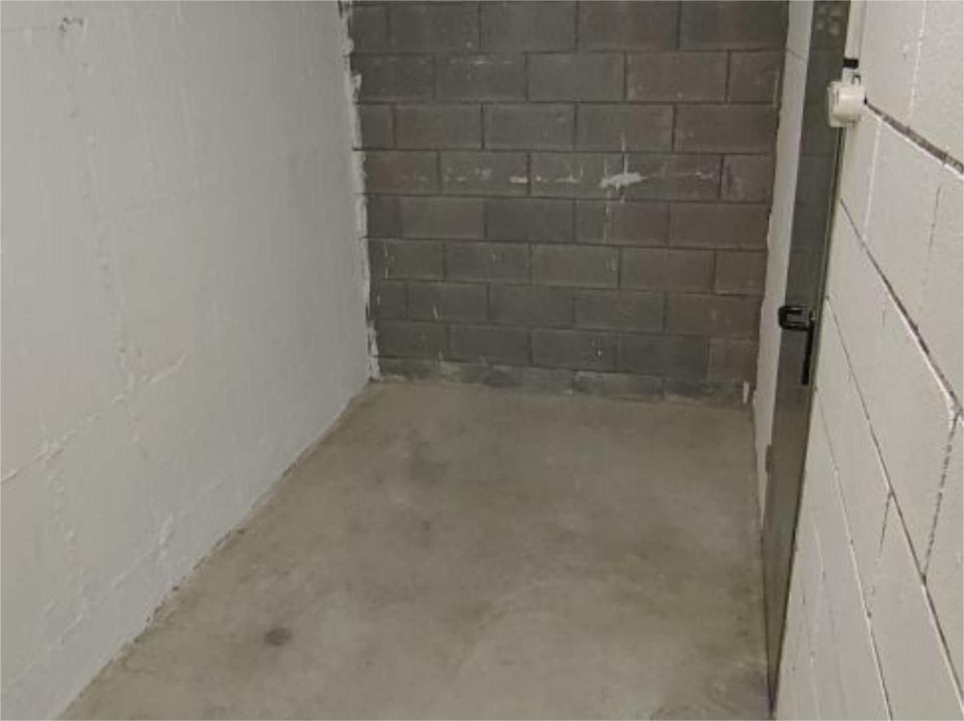 Box room for sale in Sabadell