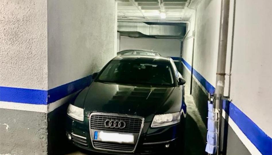 Photo 1 of Garage to rent in Street Calle de la Infanta Mercedes, 67, Castillejos - Cuzco, Madrid