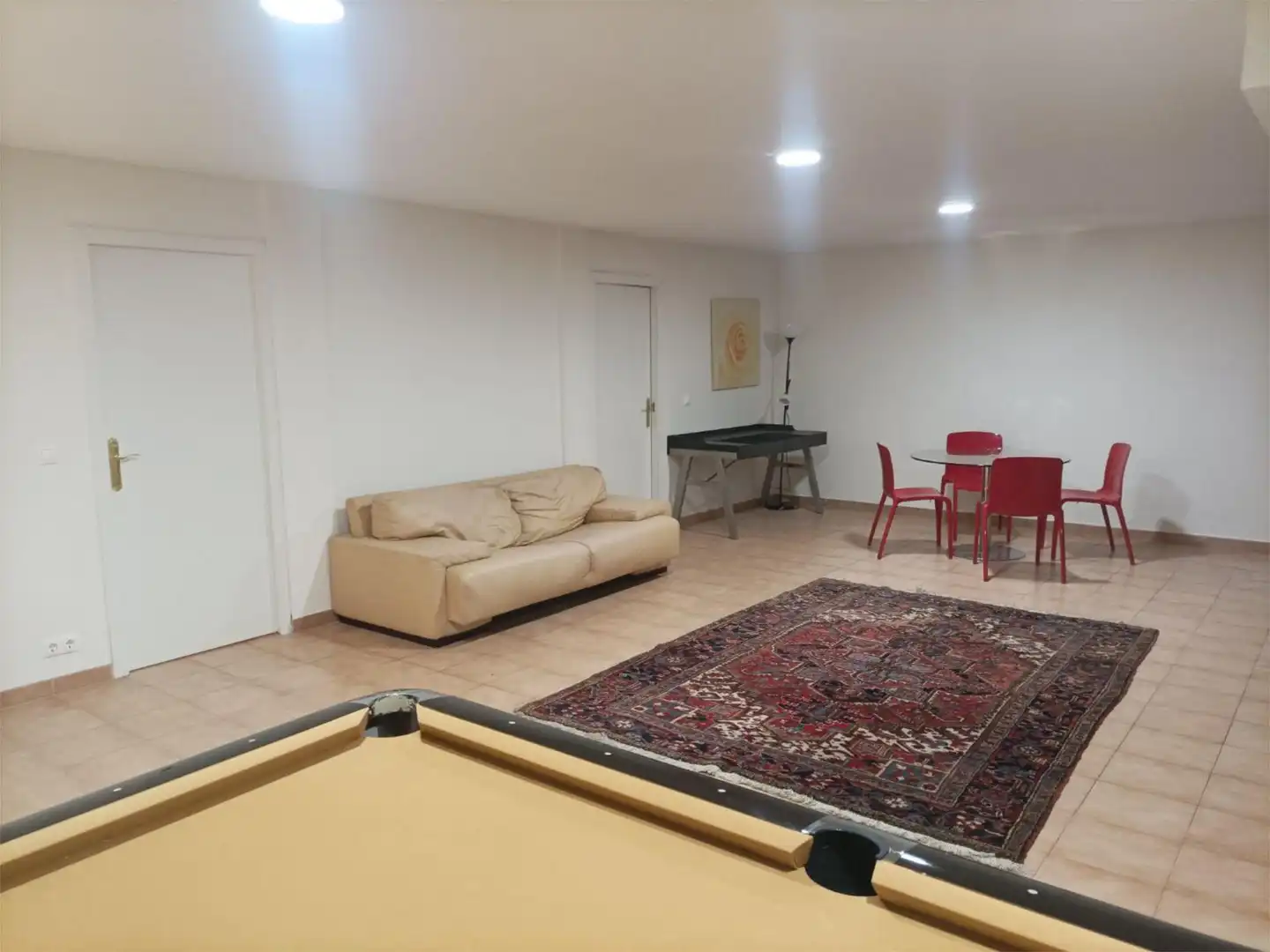 Casa adosada de lloguer a Urbanizacion Torre Esteril, 24, Los Arqueros - Puerto del Almendro Casa adosada de lloguer en Benahavís amb Aire condicionat, Calefacció i Jardí privat