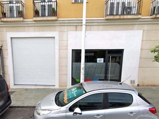 Local comercial en Alquiler en Avenida de 28 de Febrero, 74 en Benahadux