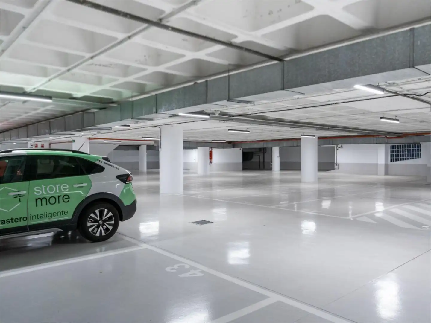 Garaje de alquiler en Avenida de los Pirineos, 17, Polígono Industrial Sur Parking de Garaje de alquiler en San Sebastián de los Reyes