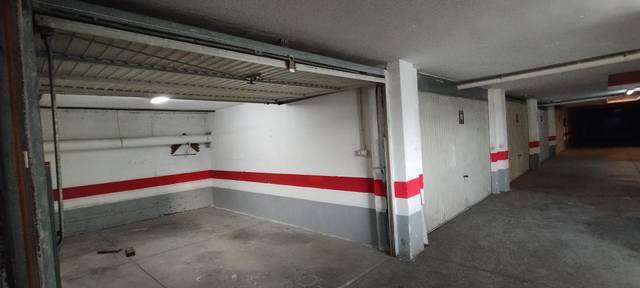 Garaje en Alquiler en Calle Italia, 167b en San Eugenio Alto