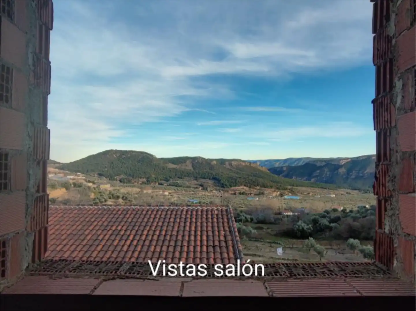 Piso en venta en Calle Vallermoso, Yeste Vista exterior de Piso en venta en Yeste con Balcón