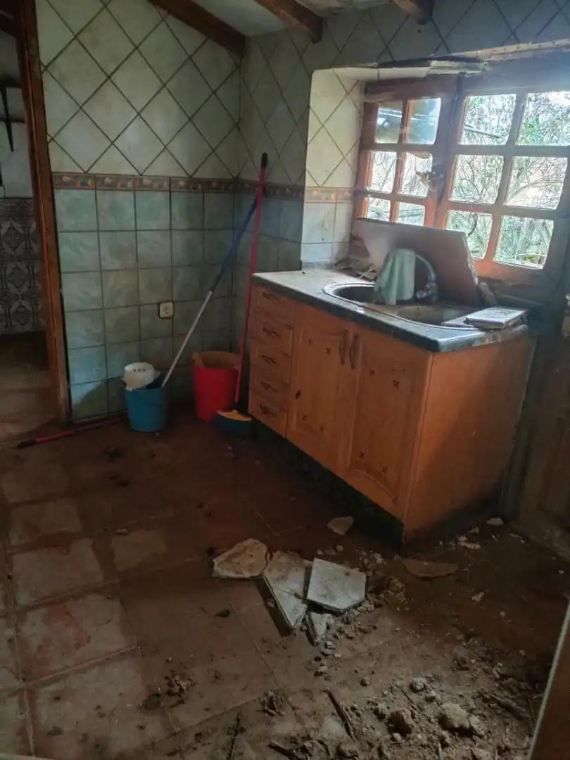 Casa adosada en venda a Calle De Los Huertos, 30, Villanueva del Campo Cuina de Casa adosada en venda en Villanueva del Campo amb Calefacció, Jardí privat i Parquet